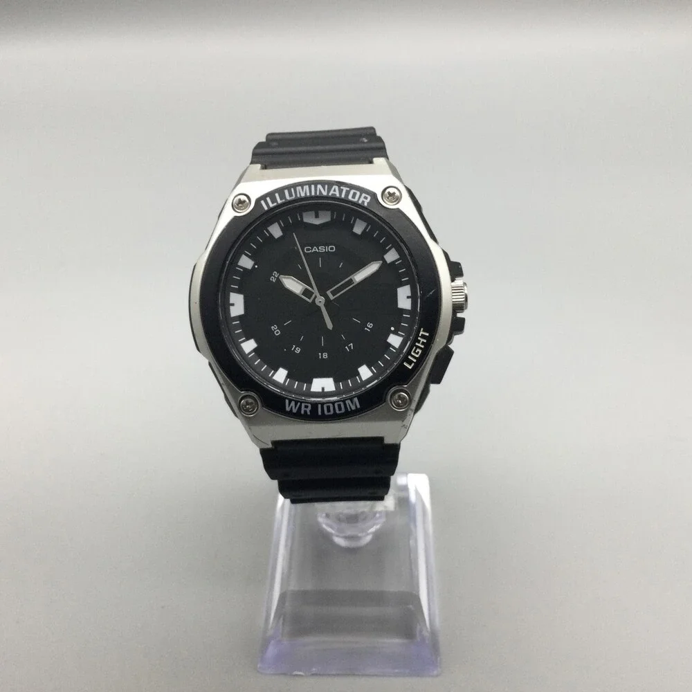 Casio Illuminator 5577 MWC-100H Mens Watch 44mm Black Dial New Battery